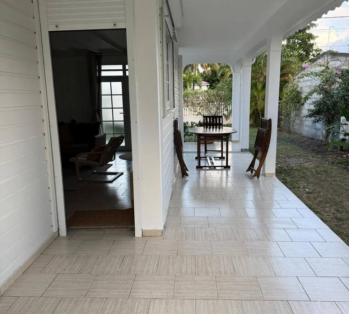 Residence Labawon' Sainte-Anne  Villa Sainte-Anne (Grande-Terre)